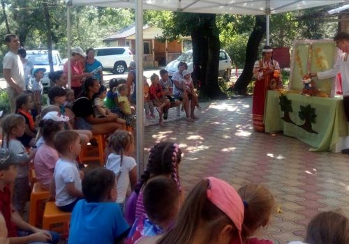 Волонтеры факультета социальной и коррекционной педагогики ВГСПУ приняли участие в городском празднике «Лето нашего детства»