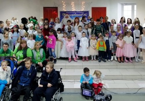 Студенты факультета социальной и коррекционной педагогики ВГСПУ стали волонтерами на Благотворительном «Рождественском балу — 2019»